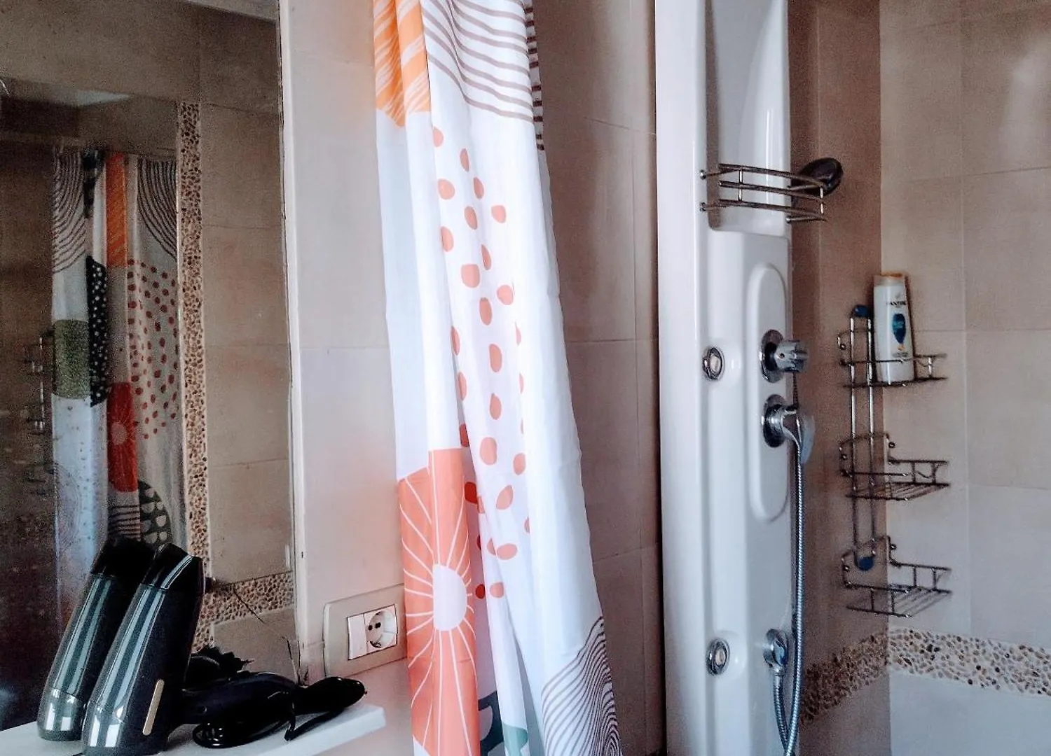 Era Echoes - Preserved Historical Apartment Tirana